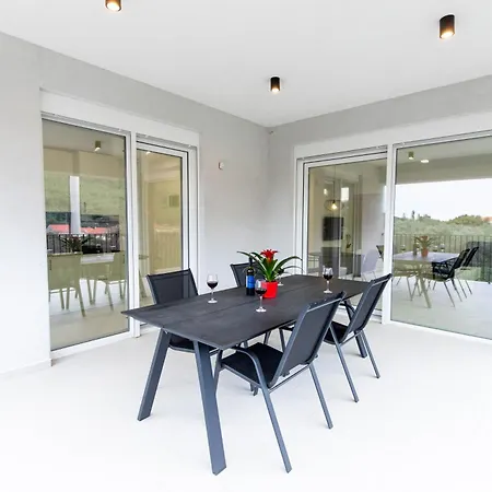 Villa House Bartulovic -lucia With Sea View *